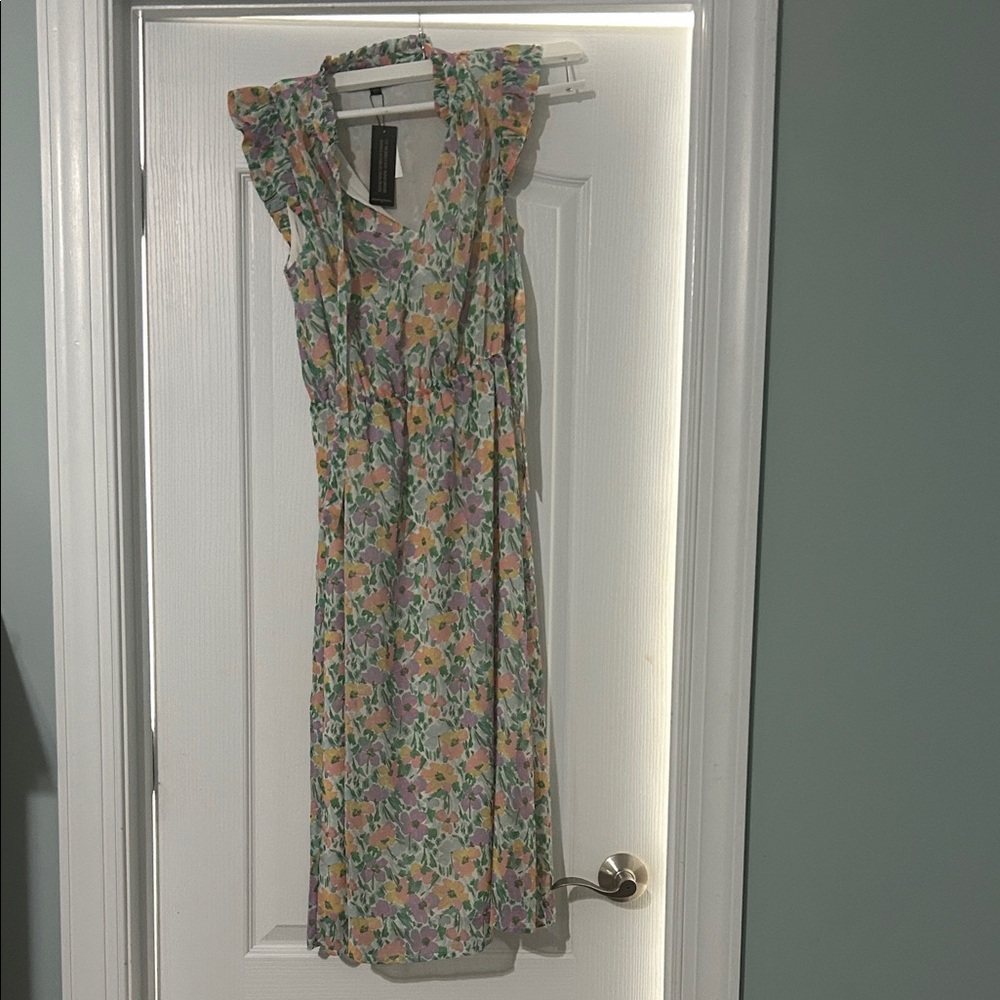 Banana Republic Elegant White Dress